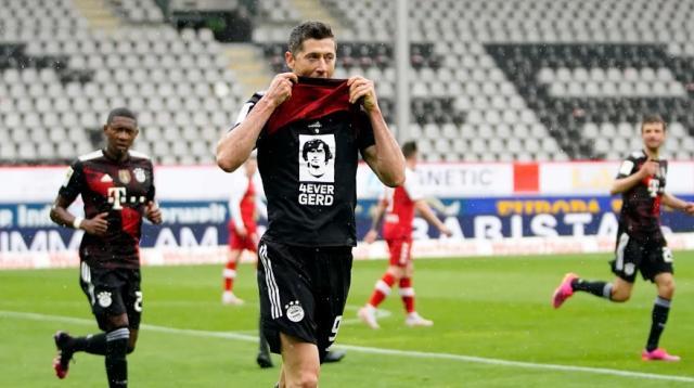 乐鱼体育-莱万追平盖德·穆勒纪录 超越纪录悬念留到末轮